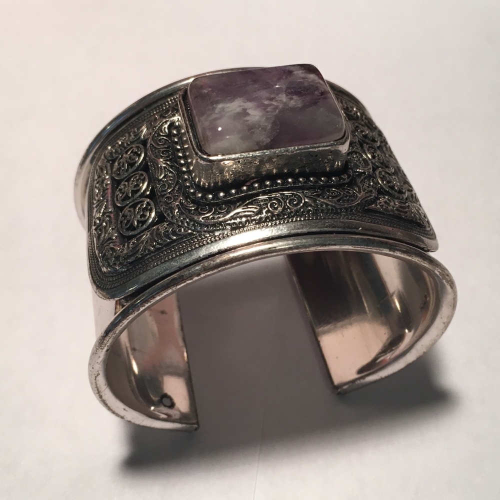 Silver Cuff Bracelet With Purple Stone